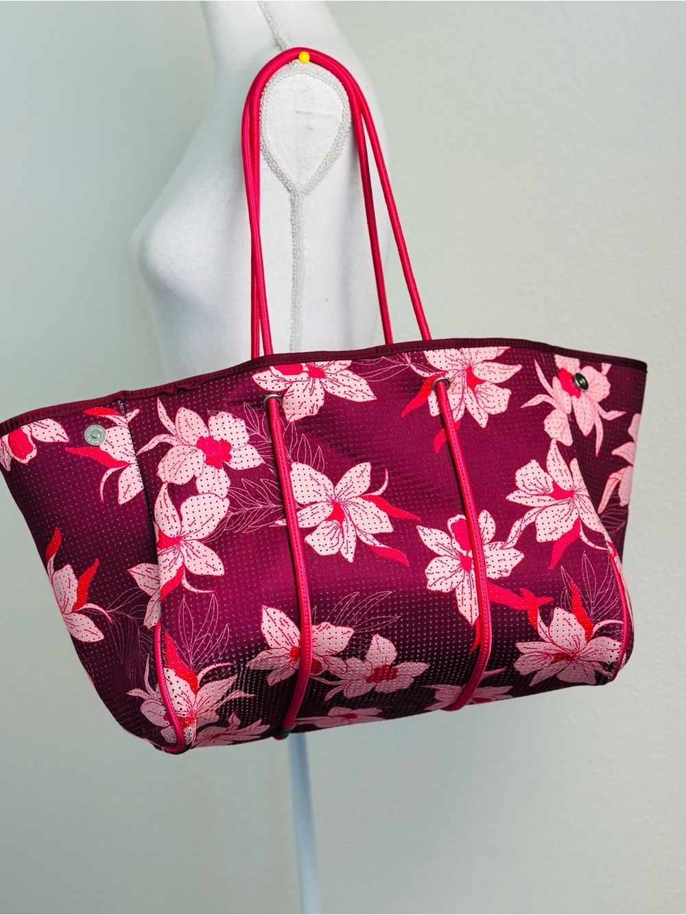 Yireh Everyday Neoprene Tote Bag in Deep Purple Floral Print